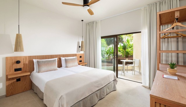 Playa Surf CBbC Hotel