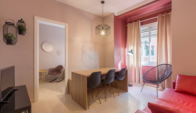 PLAZA ESPAÑA, cozy, comfortable and silent 3 bedrooms apartment for rent in Barcelona center.