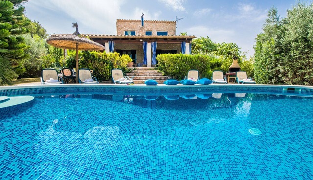 Rustic house Can Reure with pool in Mallorca