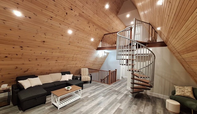 Secluded 3BR A-Frame on 25 Private Acres w/Trails, Fireplaces & Soaker Tub in Berkeley