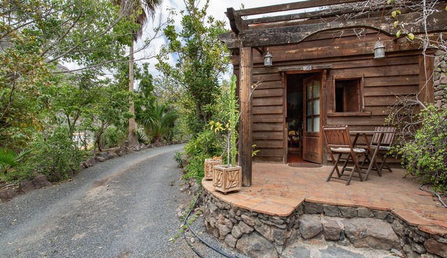 'Studio Cuba' with Shared Pool, Shared Terrace and Wi-Fi