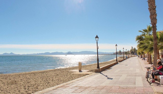 Stunning apartment in Los Alcazares with WiFi