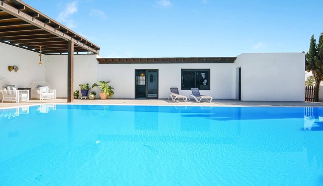Stunning Villa Nazoly with Mountain View, Wi-Fi, Terrace