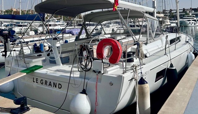 Sun-Kissed Sailing Adventure in Islas Baleares, Mallorca
