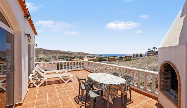 Vacation Apartment 'Villa Gabriela' with Sea View, Private Terrace and Wi-Fi
