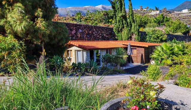 Vacation Home 'Finca La Charquita' with Sea View, Private Terrace & Wi-Fi