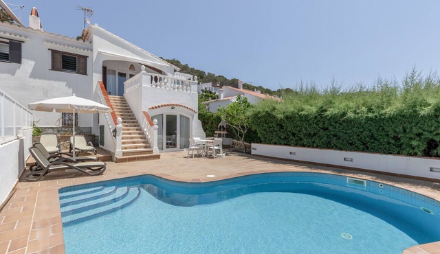 Vacation Home "Villa La Pau 110b" with Pool and Near the Beach