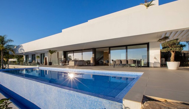 Villa Flamingo - Modern Villa in Los Flamingos