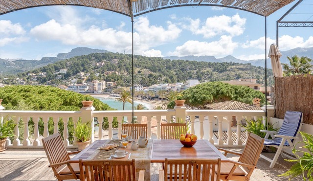 Villa on the Beach with Sea View in Port de Soller. Garden and Wi-Fi