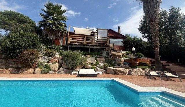 VILLAS COSETTE – Villa Wood Dreams con Piscina, Jacuzzi y Barbacoa en Calonge – Costa Brava