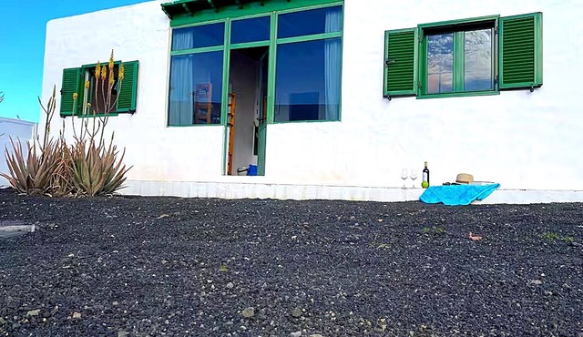 Villasyaiza. Casa del Golfo - House between volcanoes and sea - Lanzarote exclusive