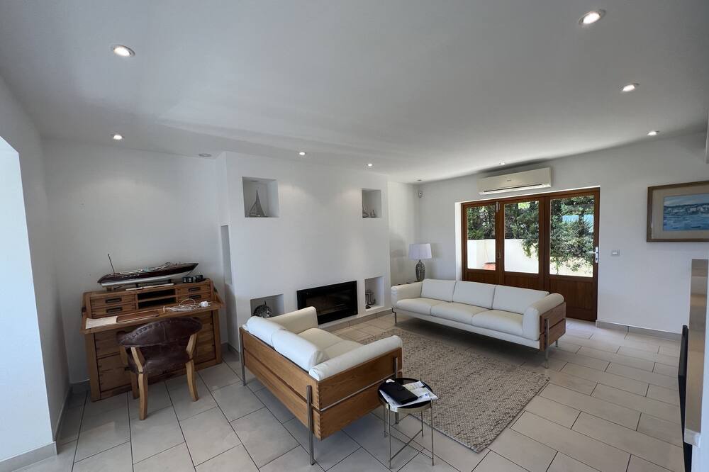 Pinar del Advocat Villa | Unique Villa in Moraira with Beautiful Sea Views and Private Pool