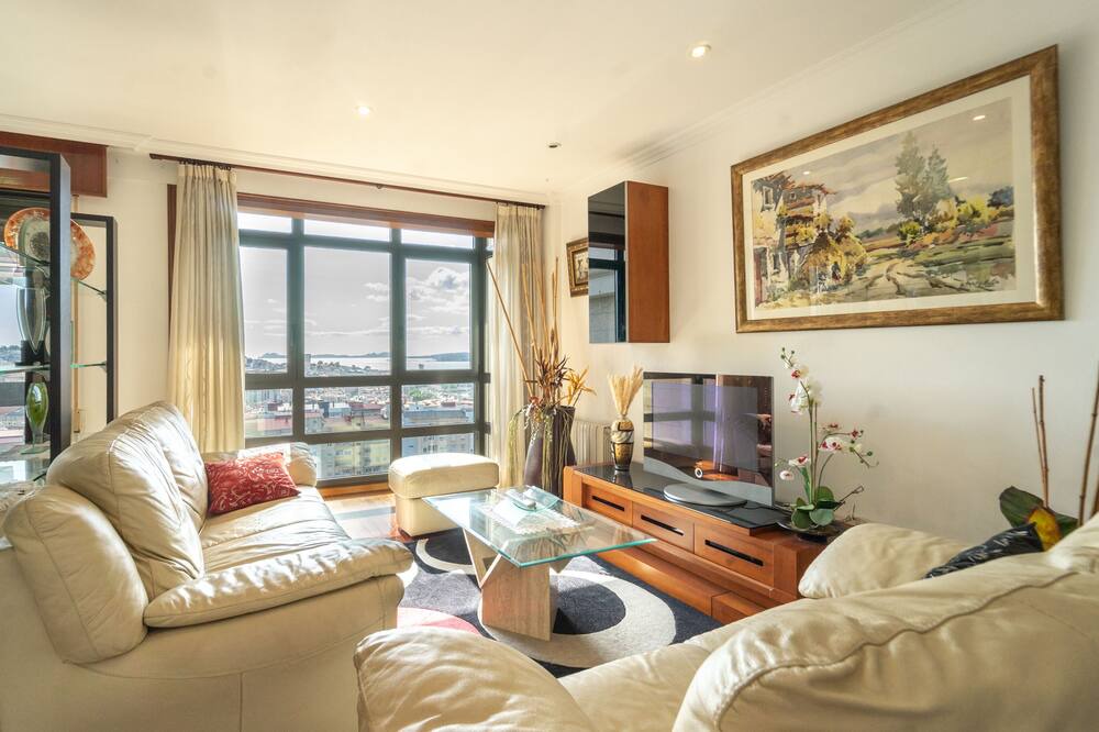 Lavadores Apartment | Apartment with spectacular views