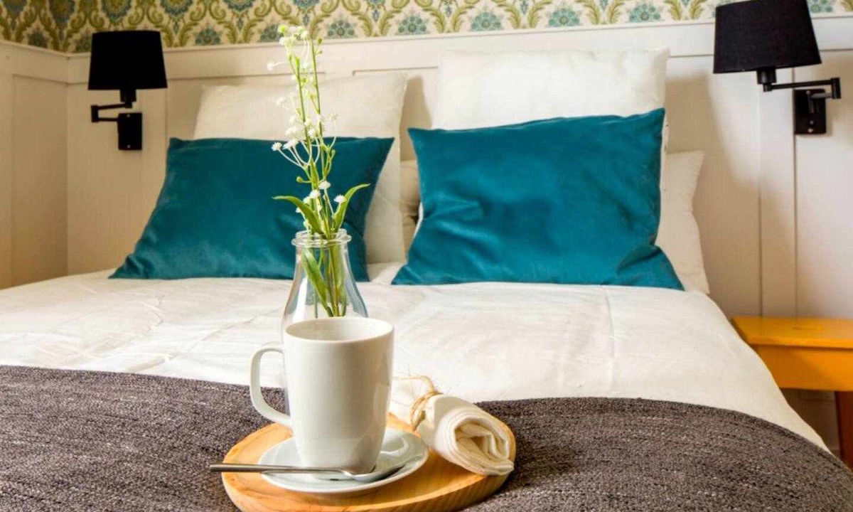 Basauri Apartment | Apartment next to the metro station and a garden