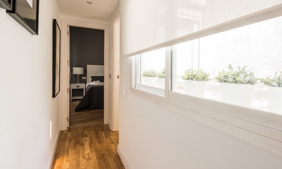 Embajadores Apartment | Latina Suite