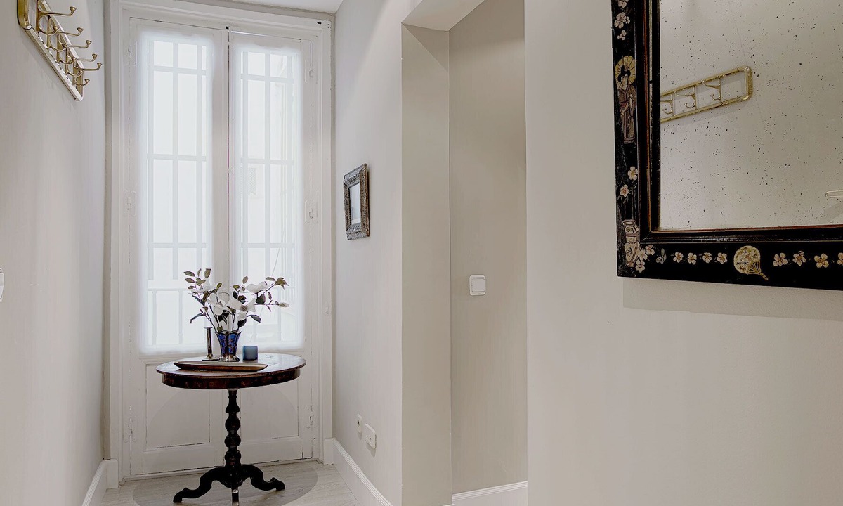 Barrio de las Letras Apartment | Genteel Home Huertas