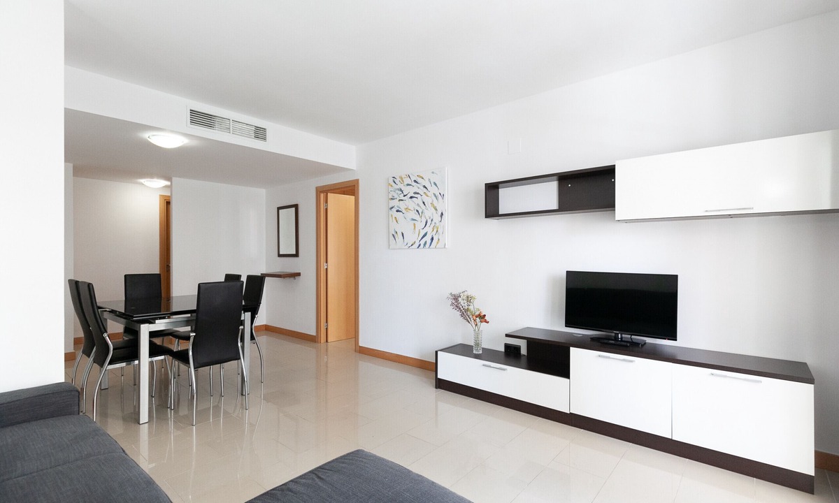 Salou City Centre Apartment | Spacious Family Apartment Near Ponent Beach 298 Sol i Mar