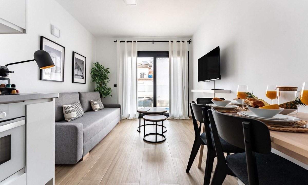 Fuengirola City Centre Apartment | Boutique Apartment in Faro's Fuengirola
