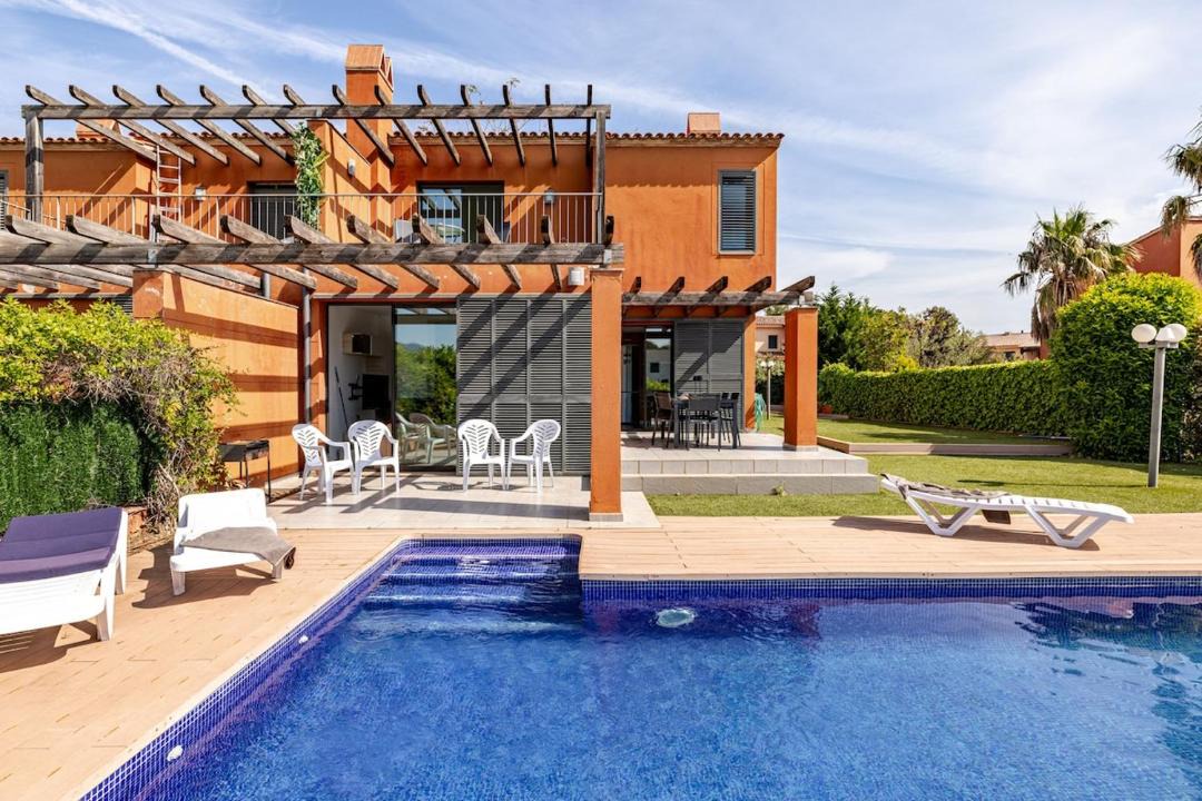 Bonmont Terres Noves Villa | Family Home Pool & Beach, Port Aventura, BBQ, Bonmont Golf