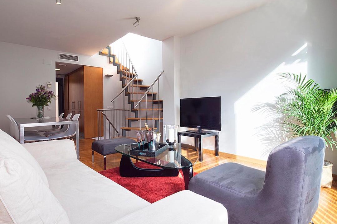El Putget i Farro Apartment | My Space Emirates - Park Güell Triplex with Private Terrace