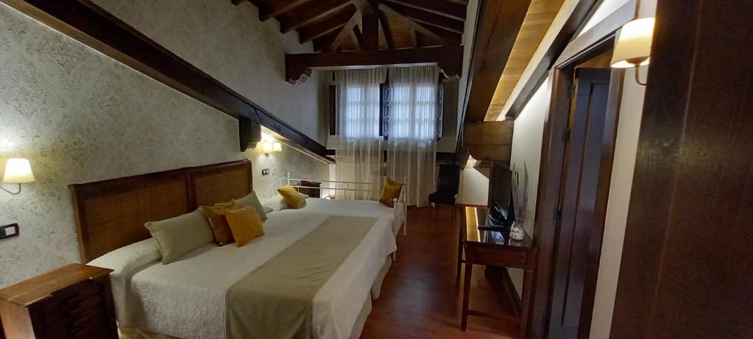 Santillana del Mar Hotel | La Casona de Revolgo