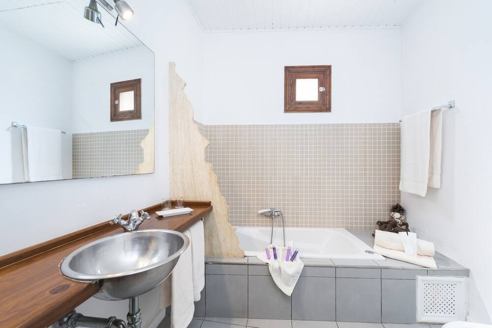 Photo of Bathroom in Moscari