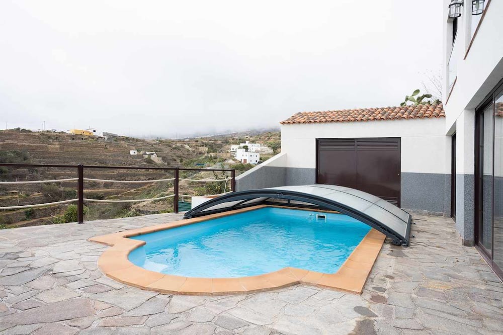 Photo of Outdoor in Fasnia
