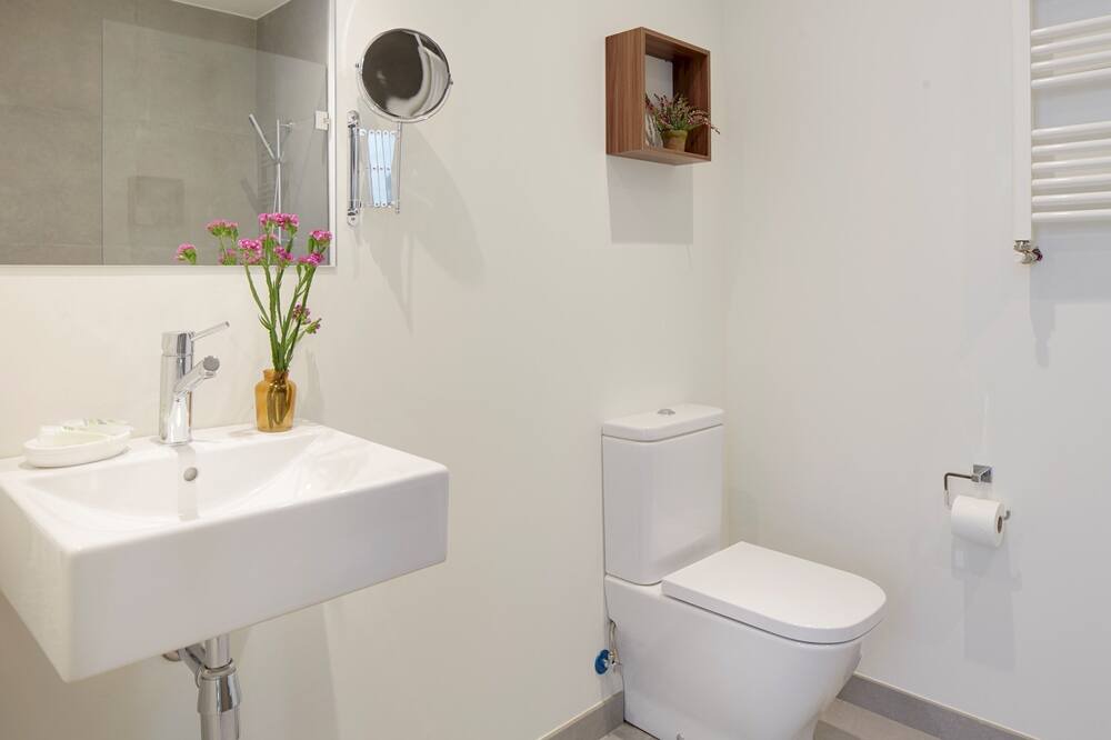 Photo of Bathroom in Egia