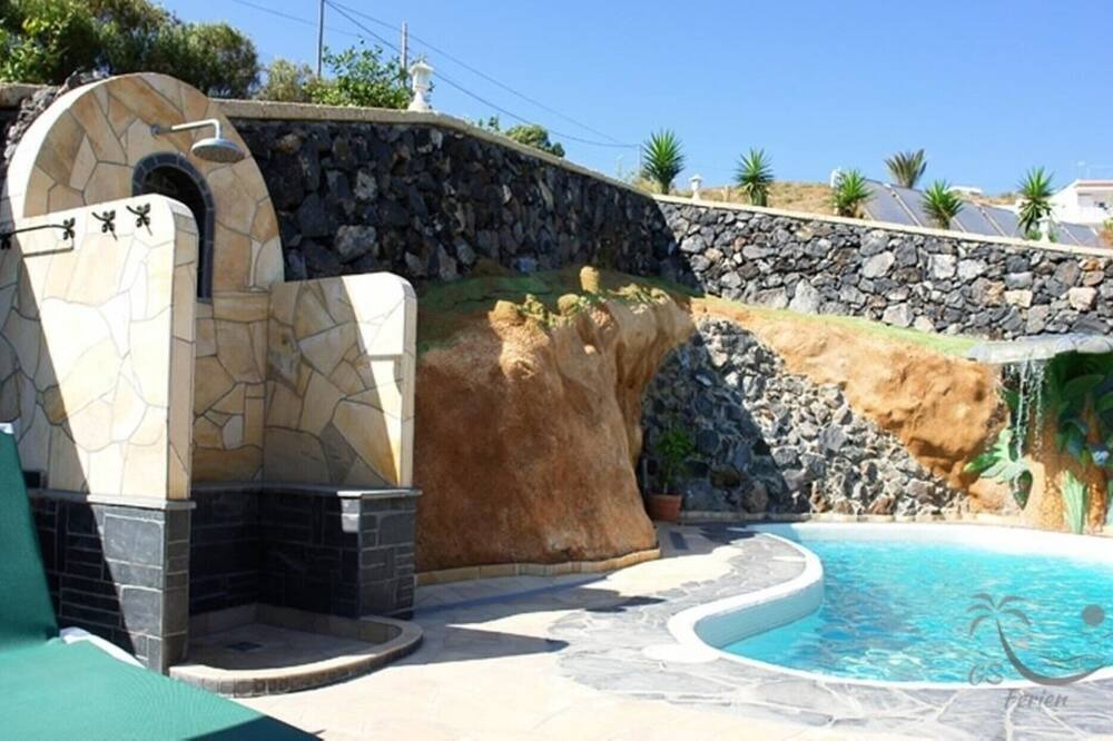 Photo of Outdoor in Armenime