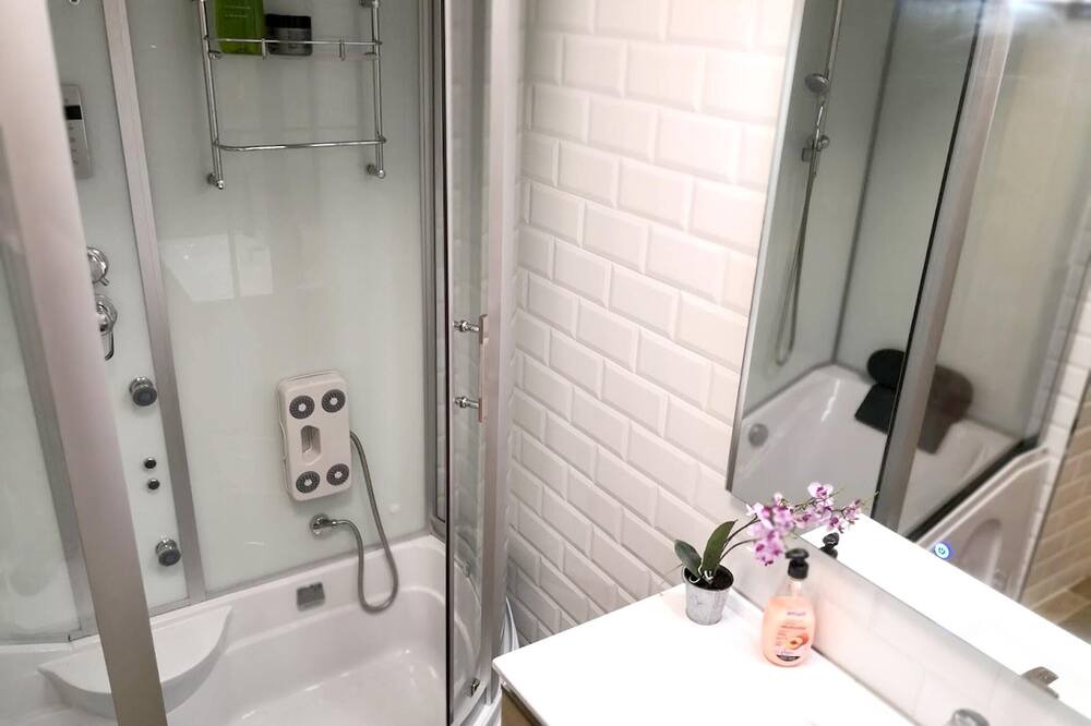 Photo of Bathroom in Mogro