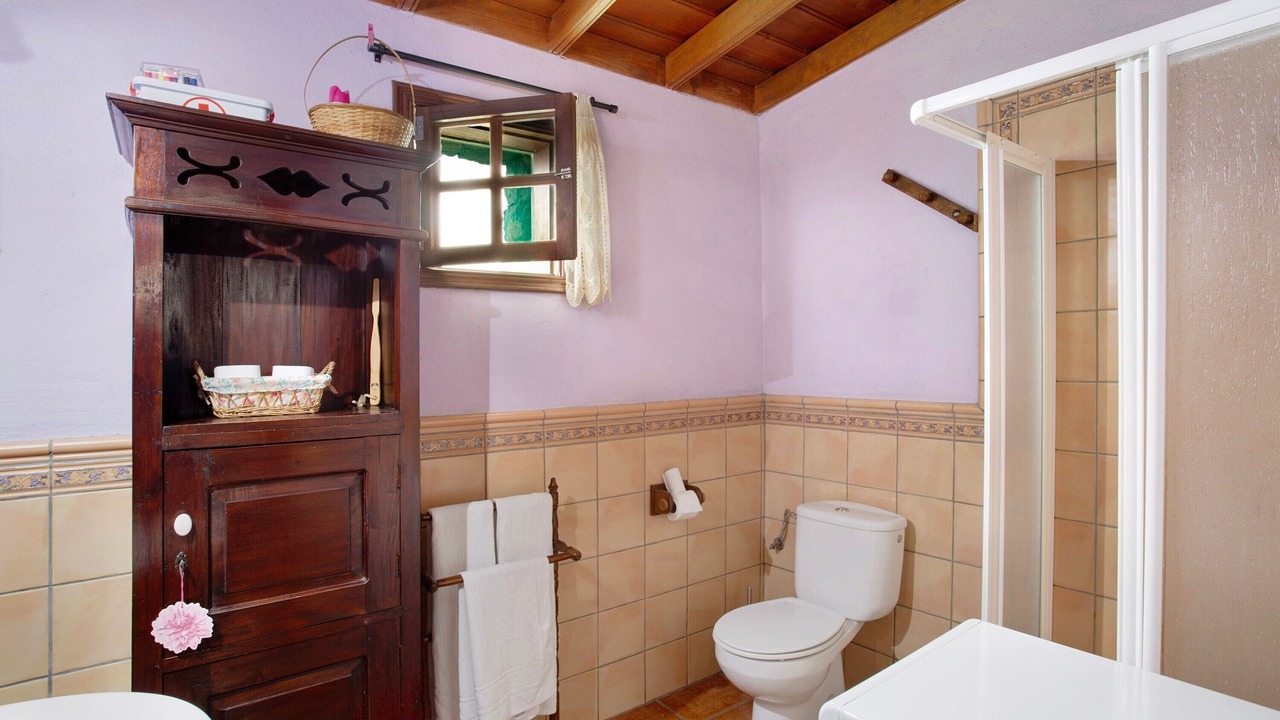 Photo of Bathroom in Tijarafe