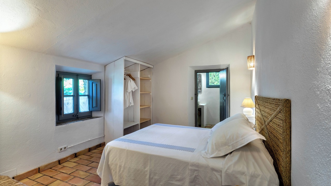 Photo of Bedroom in Pins