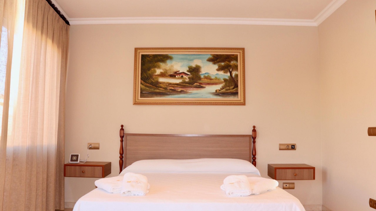 Photo of Bedroom in Pals