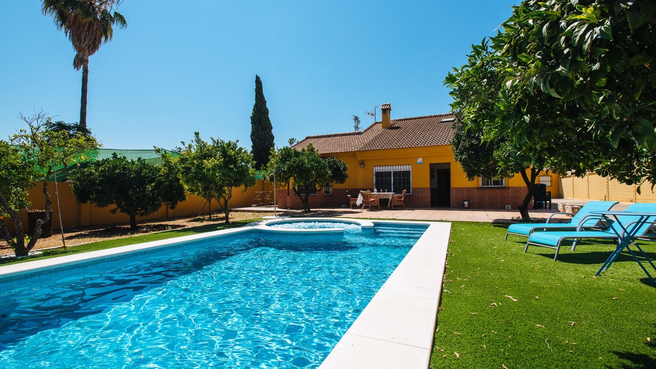 Photo of Outdoor in Almensilla