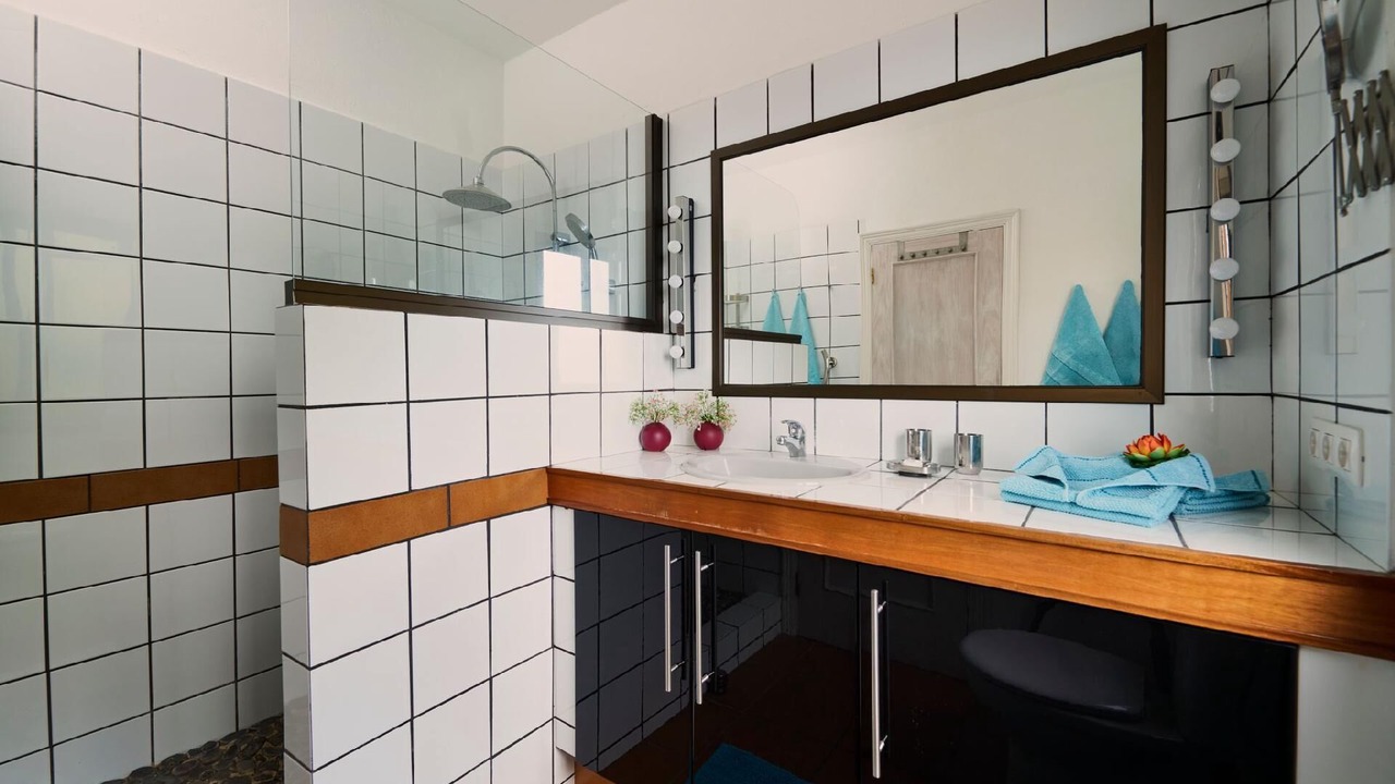 Photo of Bathroom in Chio