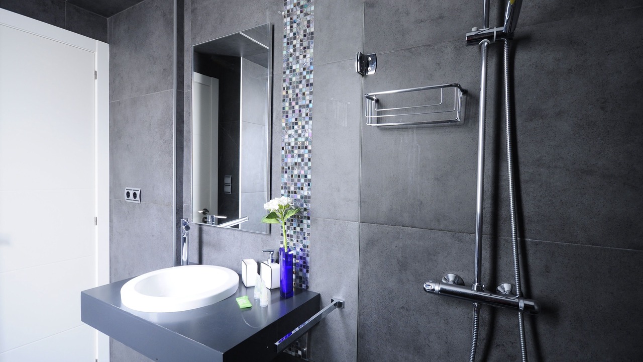 Photo of Bathroom in Gros