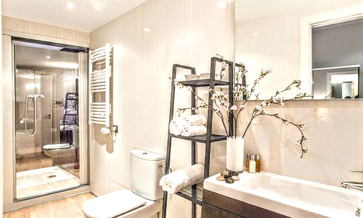 Photo of Bathroom in El Raval