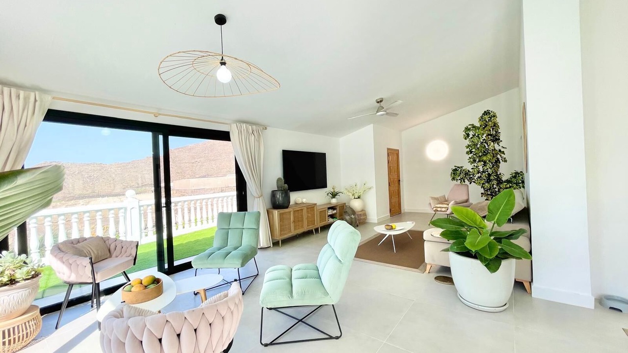 Photo of Livingroom in Los Gigantes
