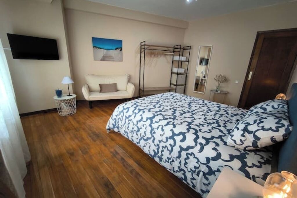 Photo of Bedroom in El Ensanche Zona Nuova
