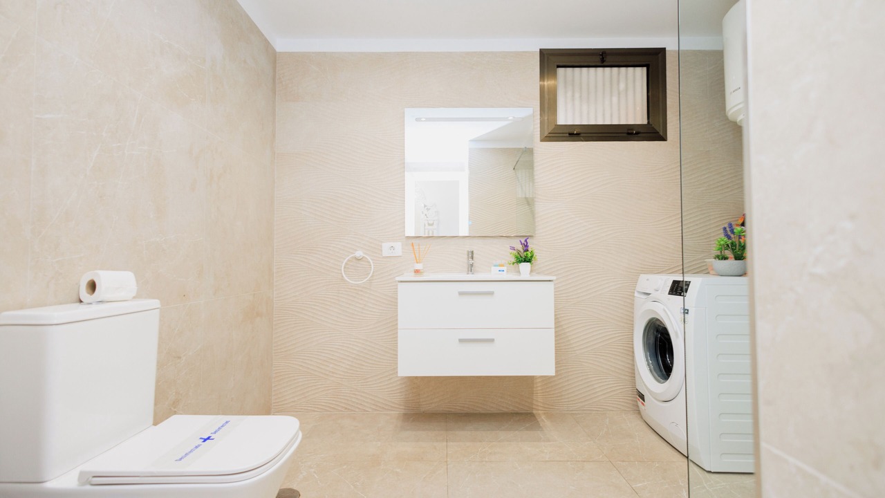 Photo of Bathroom in Los Cristianos