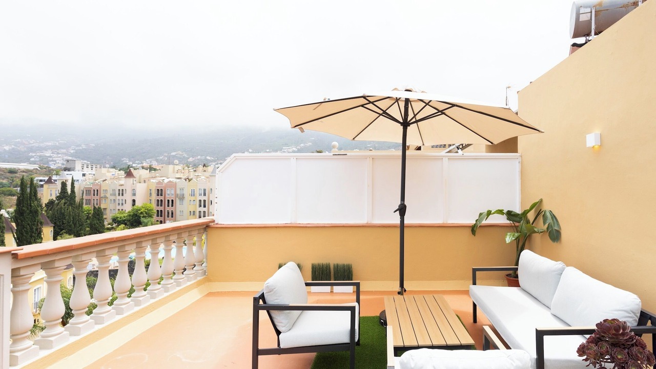 Photo of Patio Balcony in La Quinta