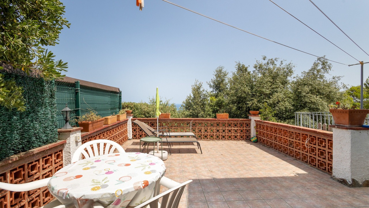 Photo of Outdoor in Pals
