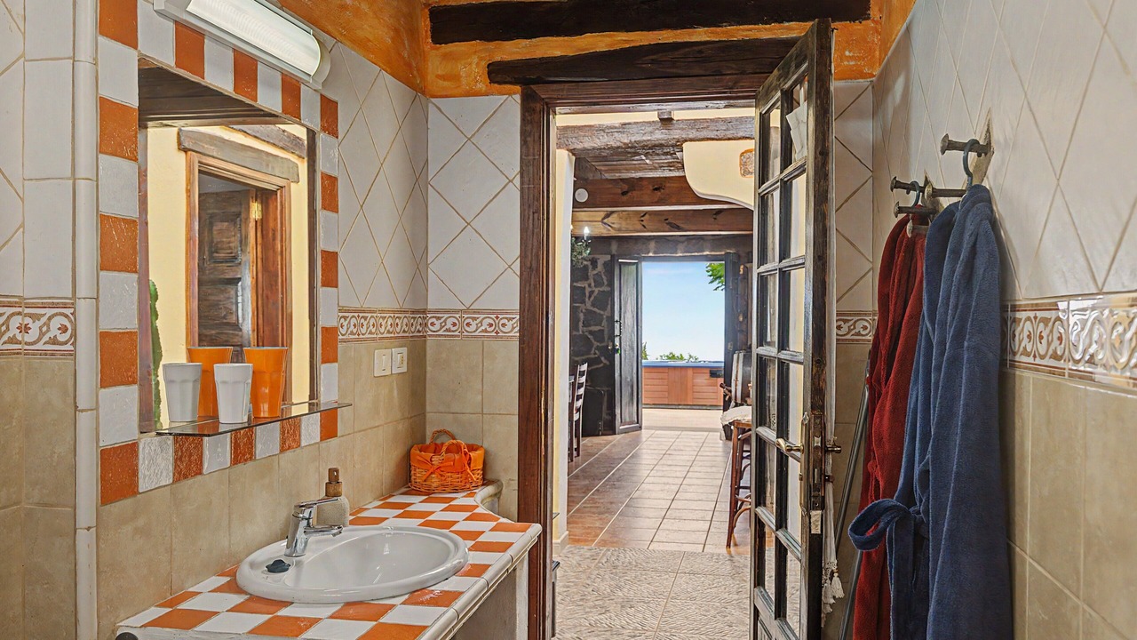 Photo of Bathroom in Macher