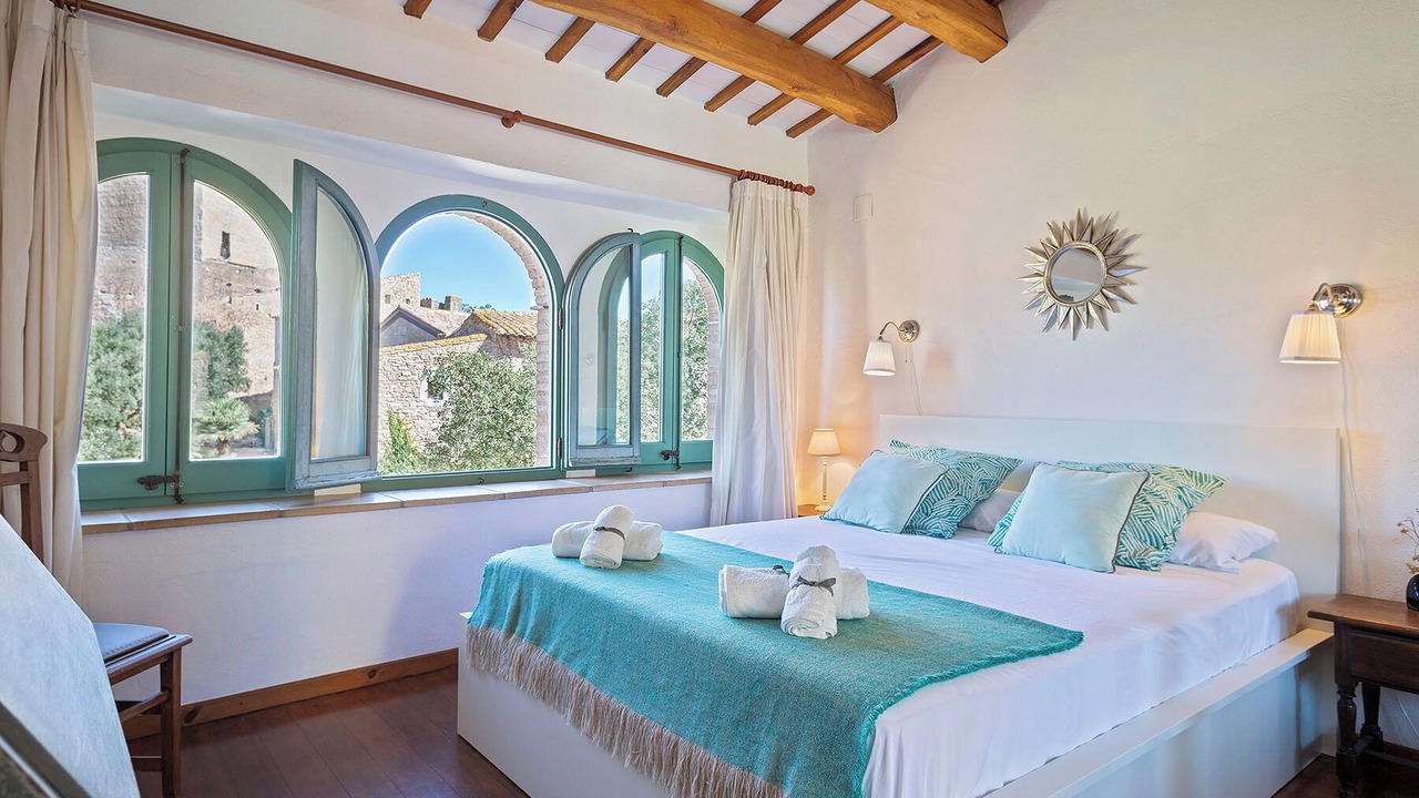 Photo of Bedroom in Peratallada