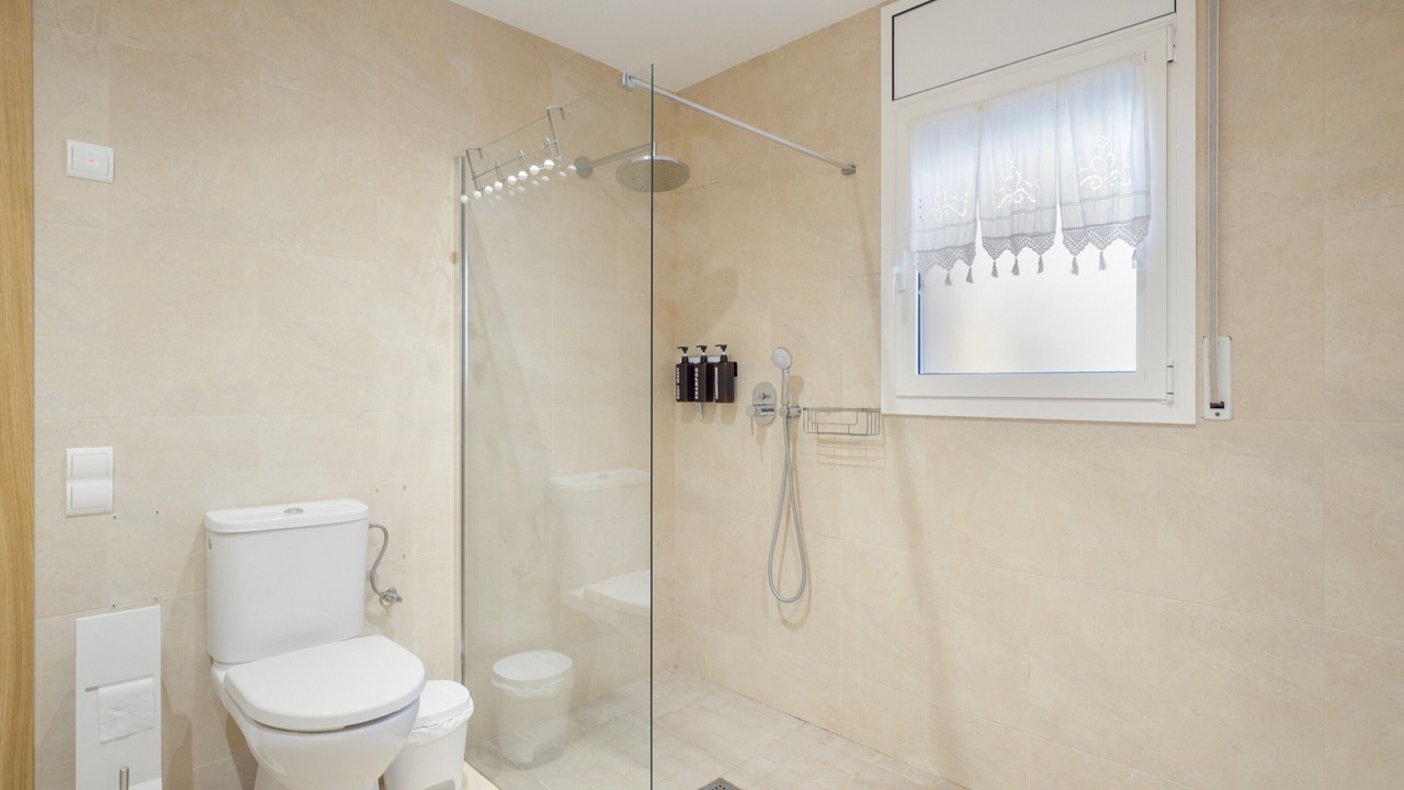 Photo of Bathroom in Pals