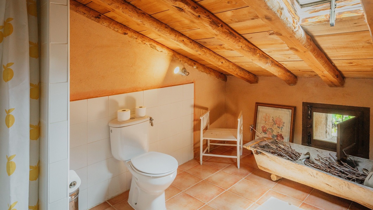 Photo of Bathroom in Ayllon