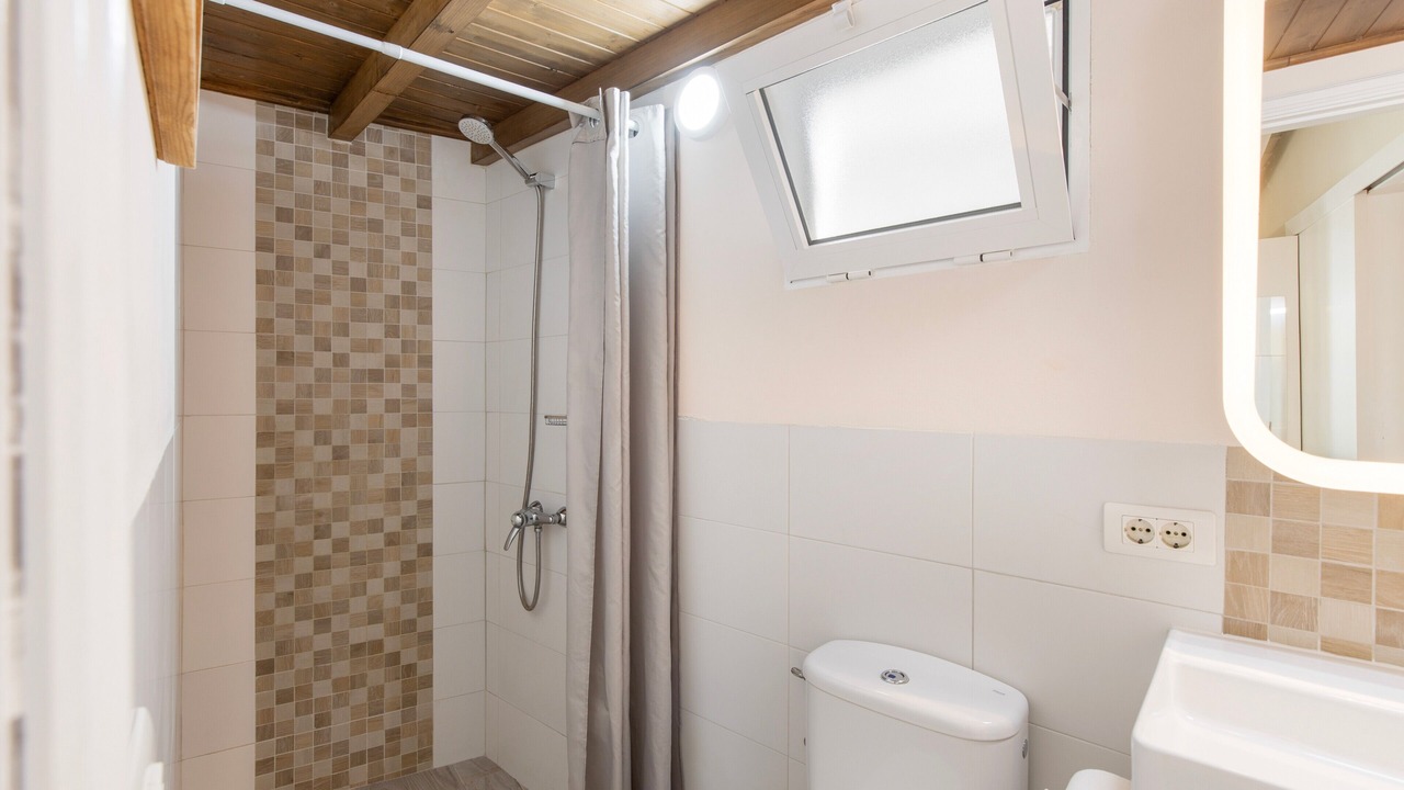 Photo of Bathroom in Villa de Mazo
