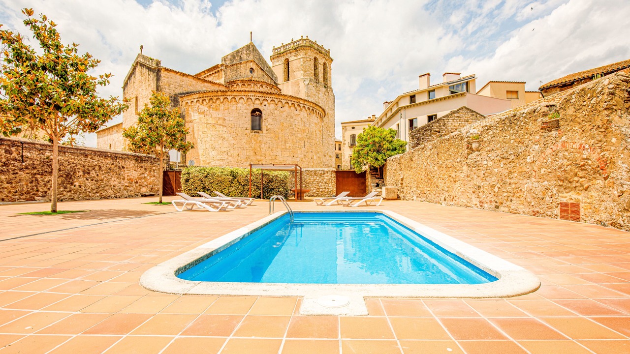 Photo of Outdoor in Besalu