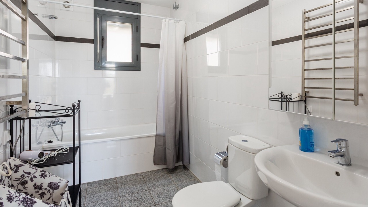 Photo of Bathroom in Lloret Blau