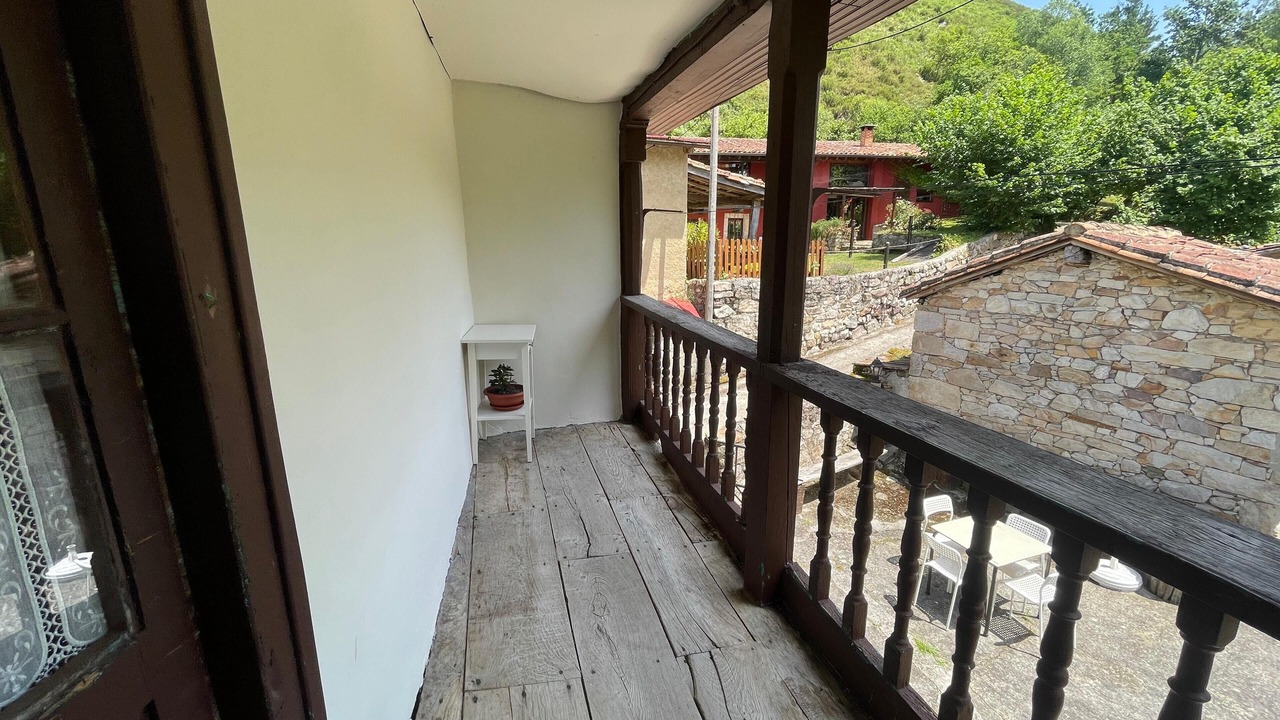 Photo of Patio Balcony in Infiesto